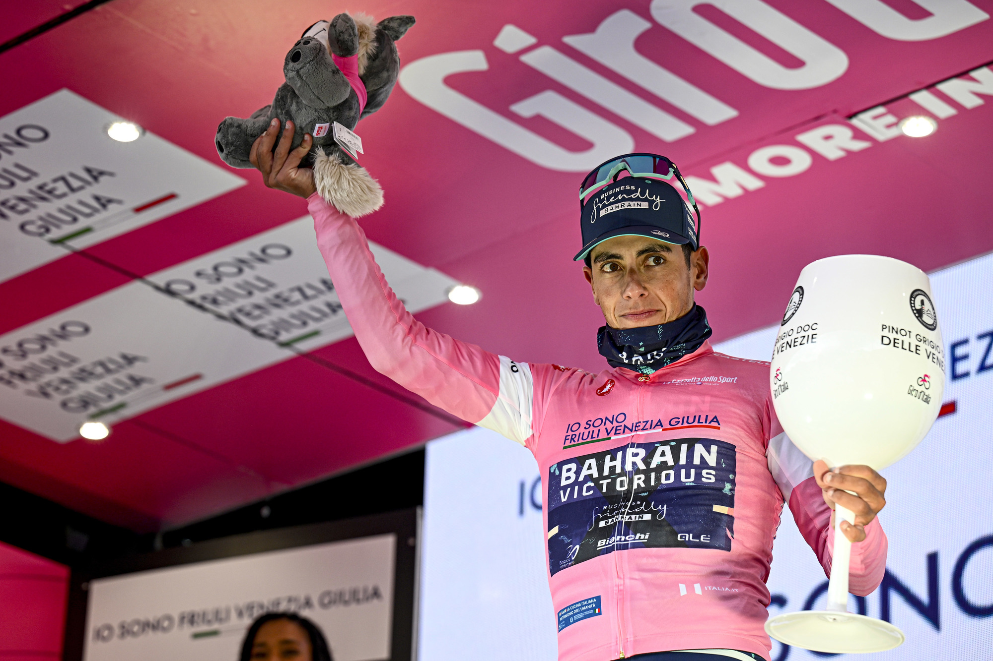 Eulálio Rides into Maglia Rosa